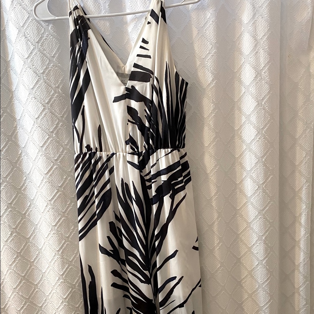 H&M white with black and blue design maxi dress